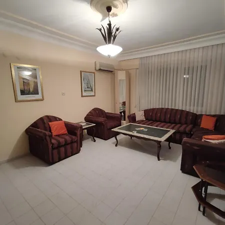 Apartment At The Cleopatra With A Balcony