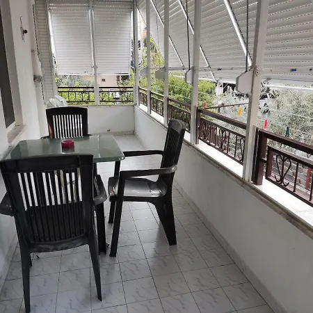 At The Cleopatra With A Balcony Apartment Alanya