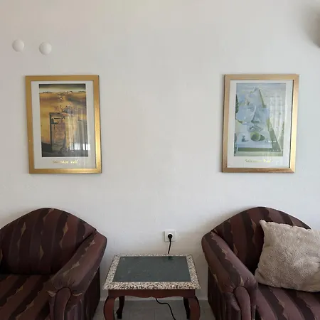 Apartment At The Cleopatra With A Balcony Alanya