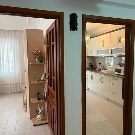 Apartment At The Cleopatra With A Balcony Alanya