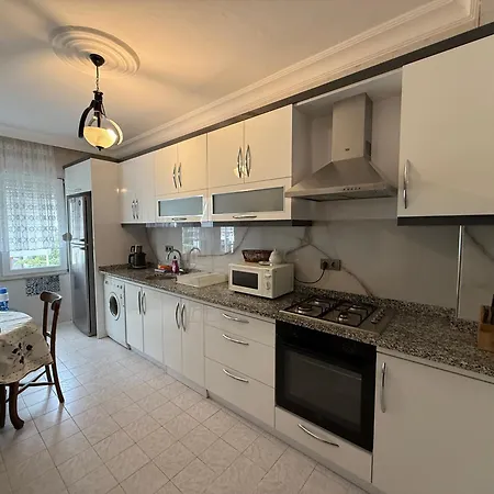 Apartment At The Cleopatra With A Balcony