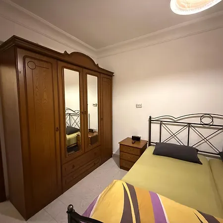 Apartment At The Cleopatra With A Balcony *