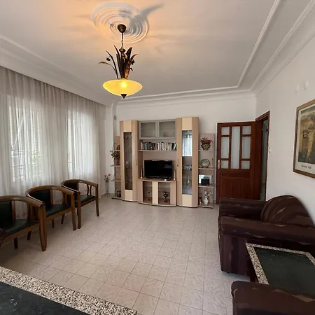 Apartment At The Cleopatra With A Balcony *